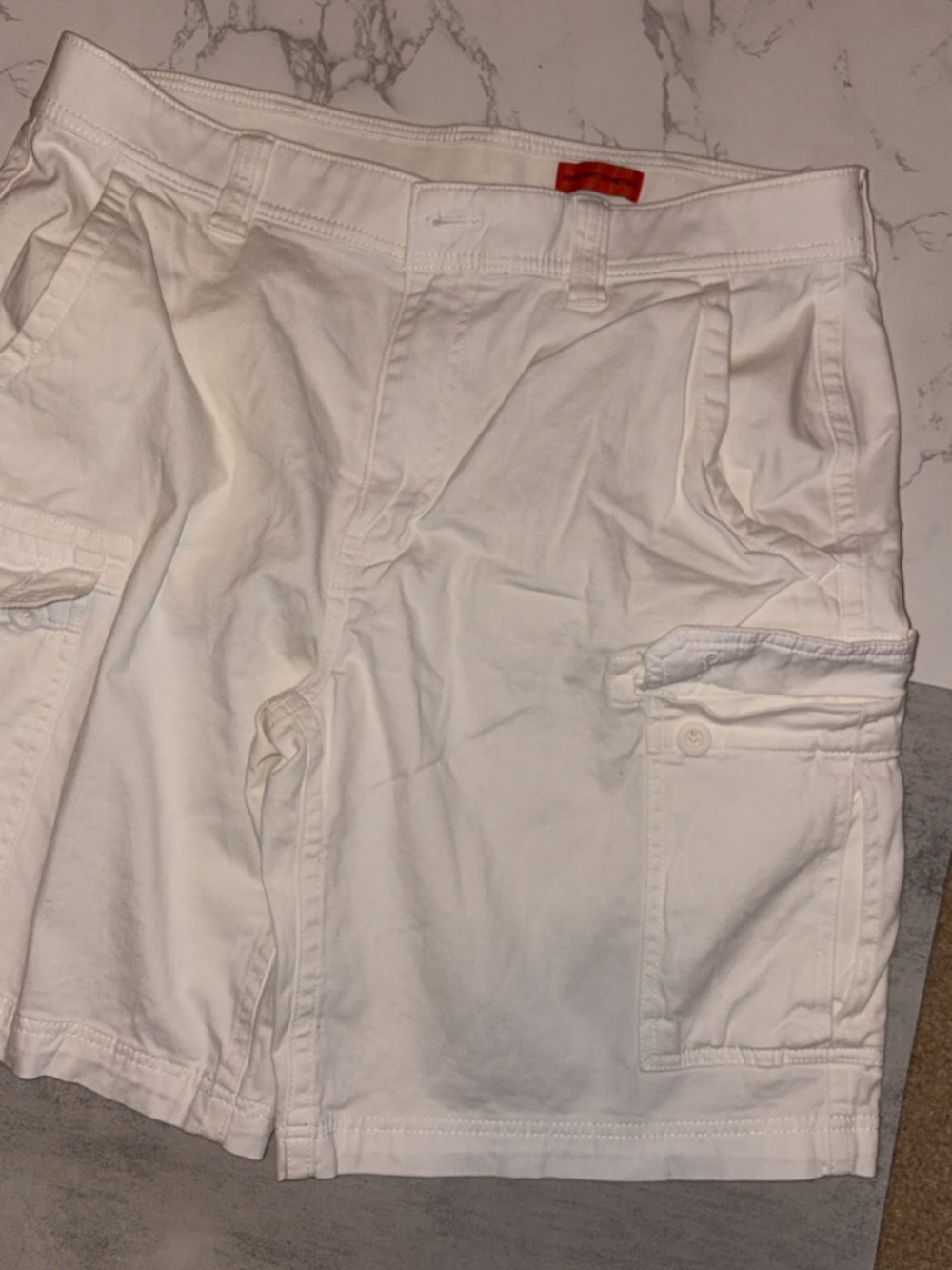MEN’S ST John’s Bay White Cargo Shorts - Classic Utility Style - Picture 3 of 5